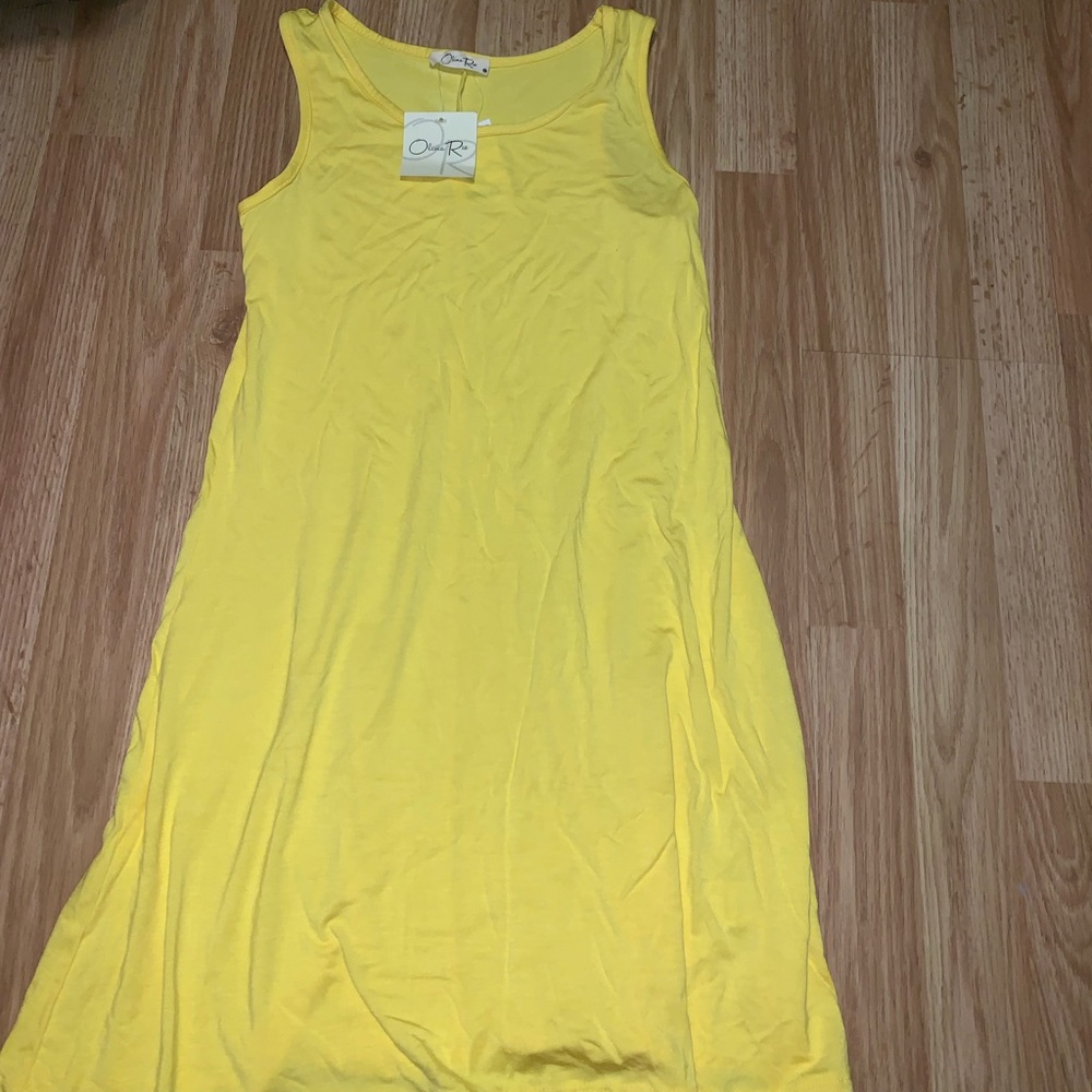 Yellow sundress💛